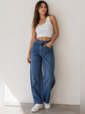 Old Navy Barrel Leg Jeans High Rise Patch Pocket Denim Size 10 NWT Blue